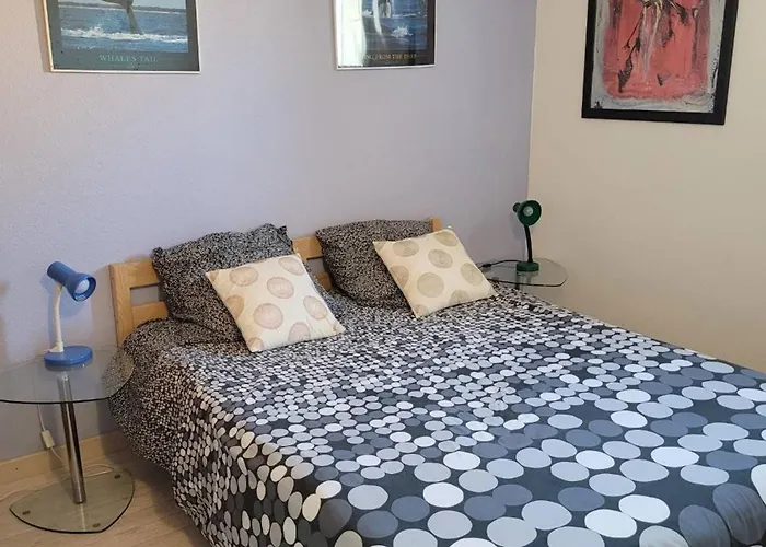 Pavillon Cosy Avec Terrasse A 250m De La ! - Fr-1-409-288 Narbonne